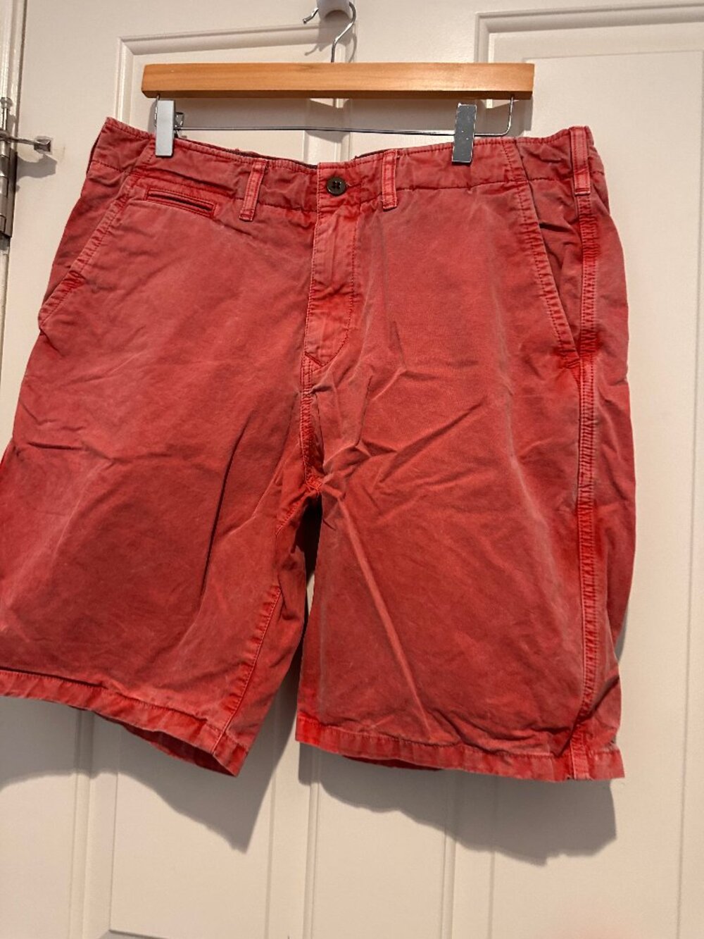 Lucky Brand Mens cotton shorts, distressed red, Size 34